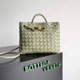 BOTTEGA VENETA ANDIAMO Small 25cm Bag Leather Strap