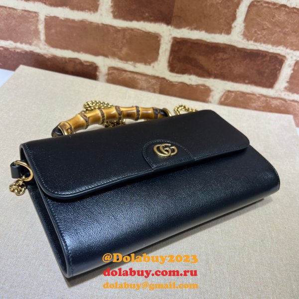 Gucci Replica 675794 Diana small shoulder bag in black/brown