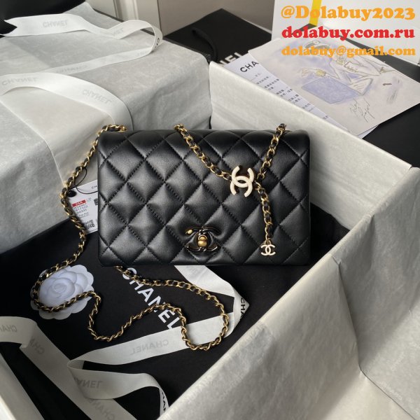 Replica AS4967 Classic Flap Luxury 7 Star Black/White Bags