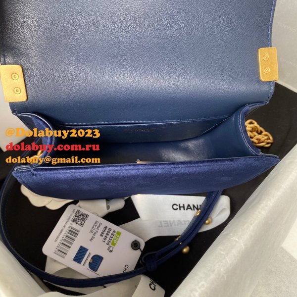 How To Buy AS3350 Replica Bags Messenger Boy China