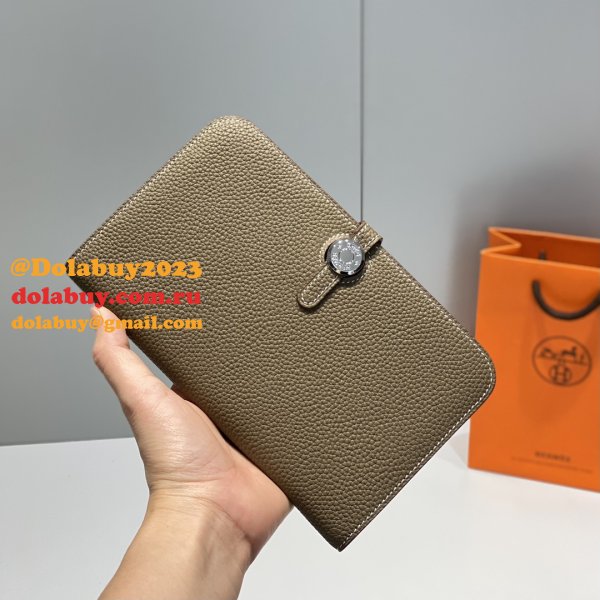 Luxury 1:1 Mirror Hermes Togo Passport Holder