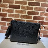 Designer Gucci Cheap 696009 GG embossed Black messenger bag