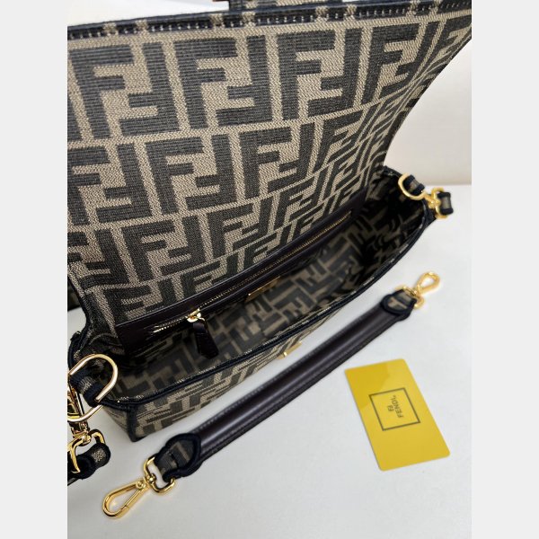 Luxury fendi Cheap Medium Iconic Baguette handbag