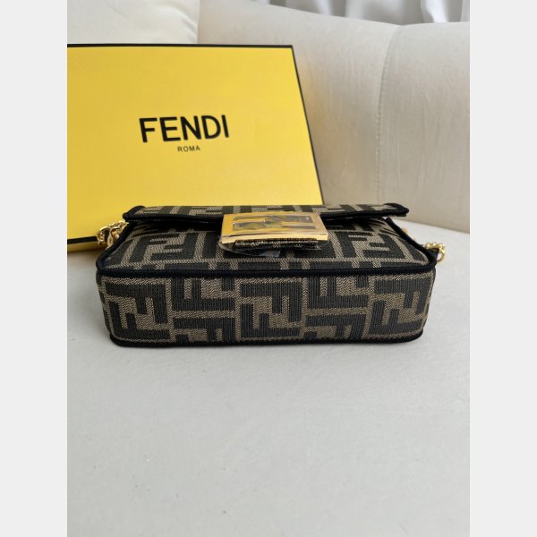 Best FENDI Iconic Baguette FF logo Luxury HANDBAG