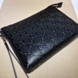 Designer Gucci Cheap 696009 GG embossed Black messenger bag